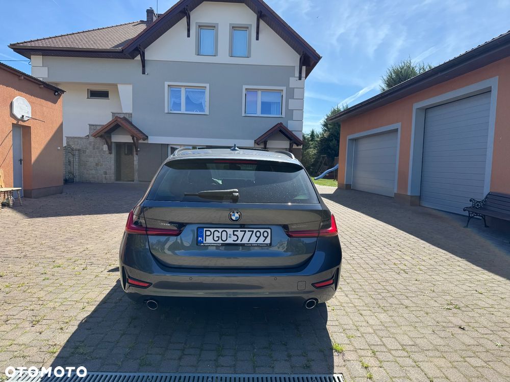BMW Seria 3 318d mHEV - 7
