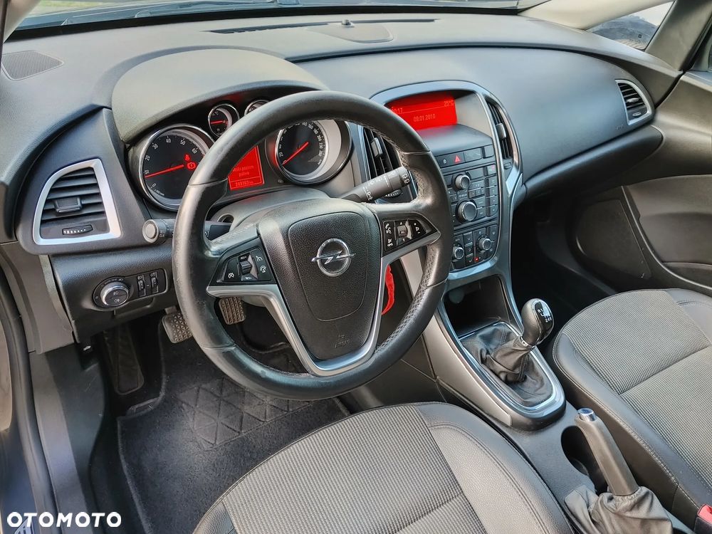 Opel Astra 1.4 Turbo Cosmo - 6