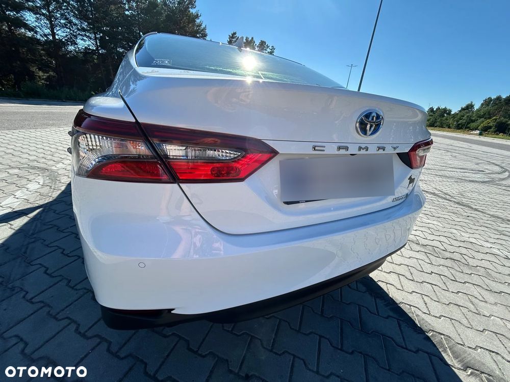 Toyota Camry 2.5 Hybrid Comfort CVT - 18