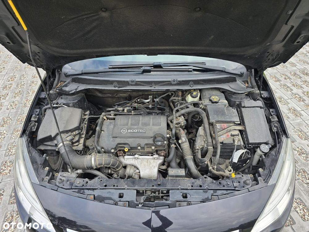Opel Astra 1.4 Turbo Design Edition - 18