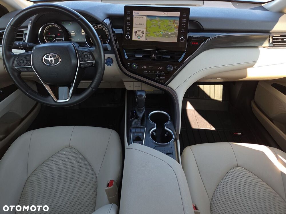 Toyota Camry 2.5 Hybrid Executive CVT - 13