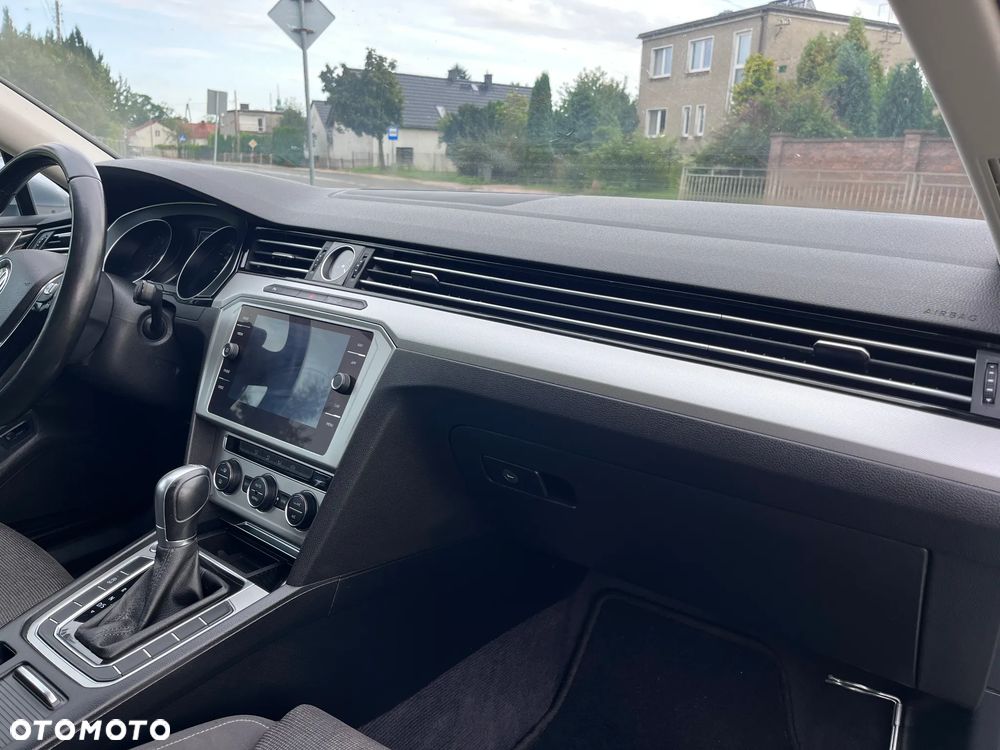 Volkswagen Passat Variant - 26