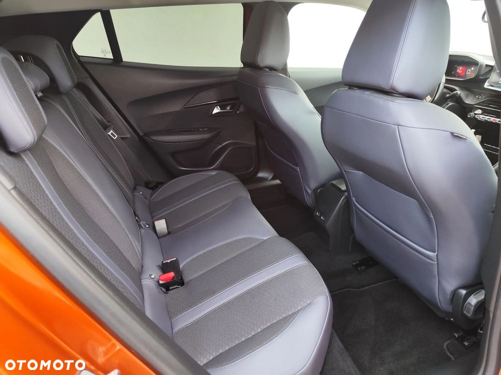 Peugeot 2008 1.2 PureTech Allure S&S - 27