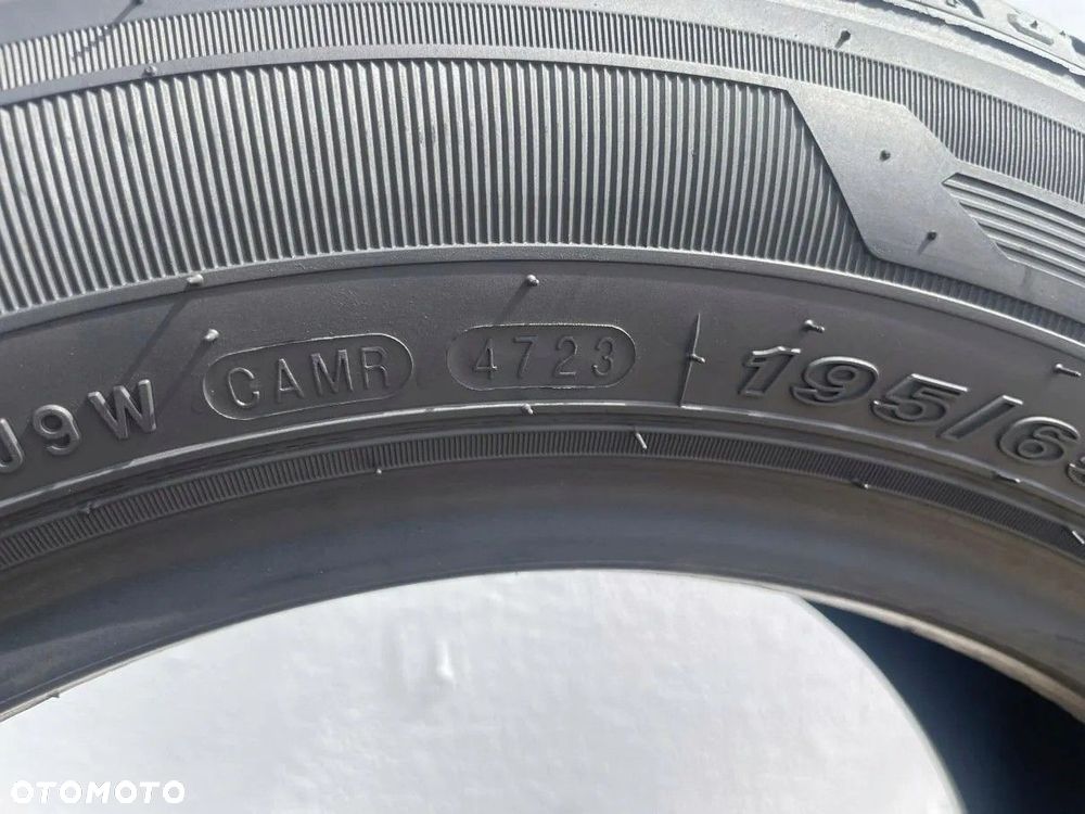 OPONY 195/65/16C 195/65R16 104/102R NEXEN ROADIAN CT8 - 9