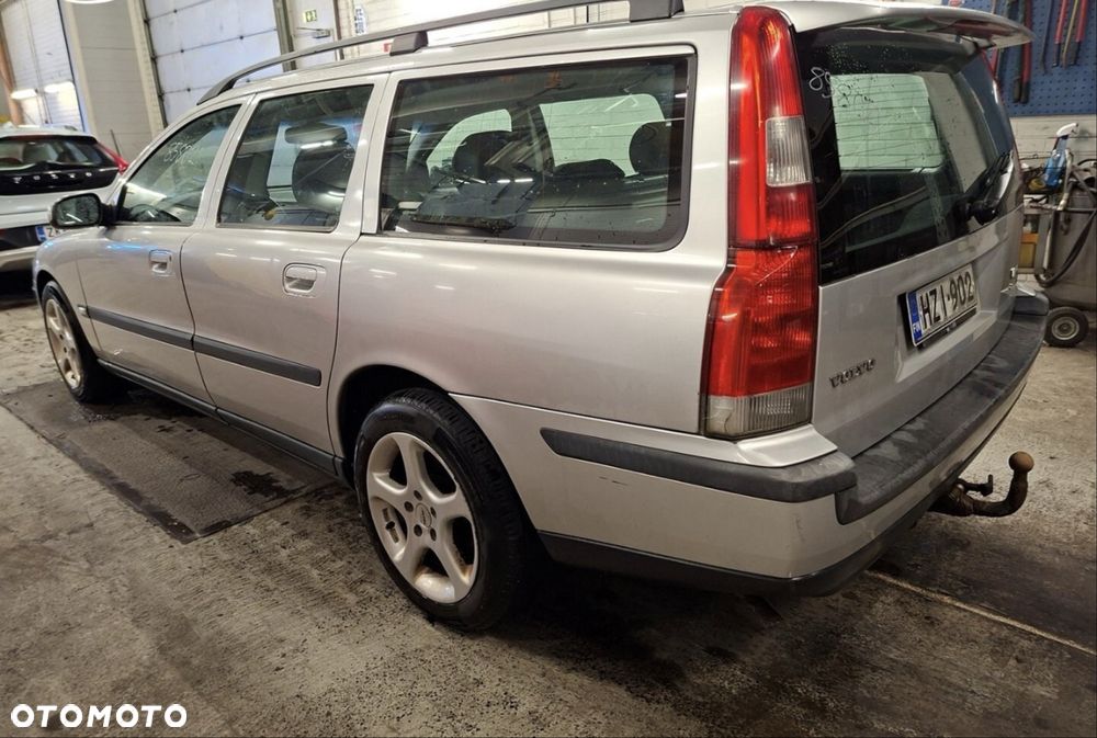 Volvo V70 - 2