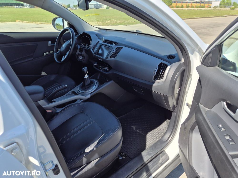 Kia Sportage - 16