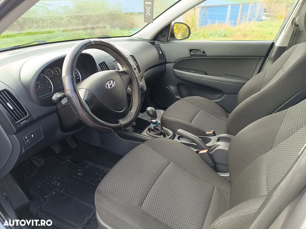 Hyundai i30 i30cw 1.6 CRDi Edition 20 - 12