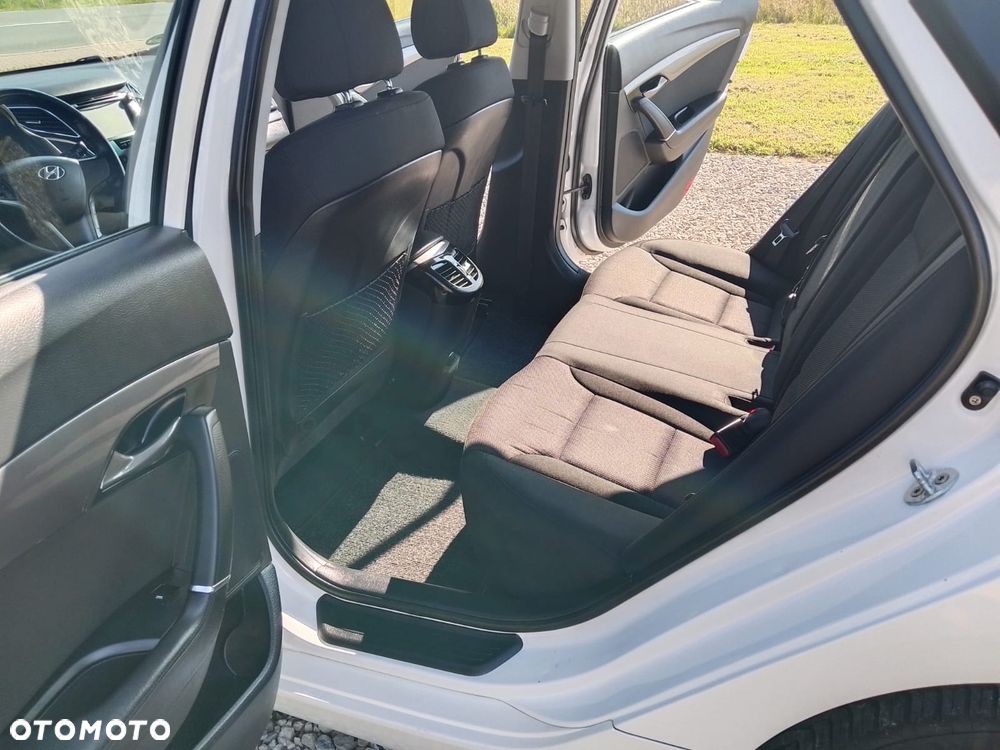 Hyundai i40 1.6 GDI Comfort + - 15