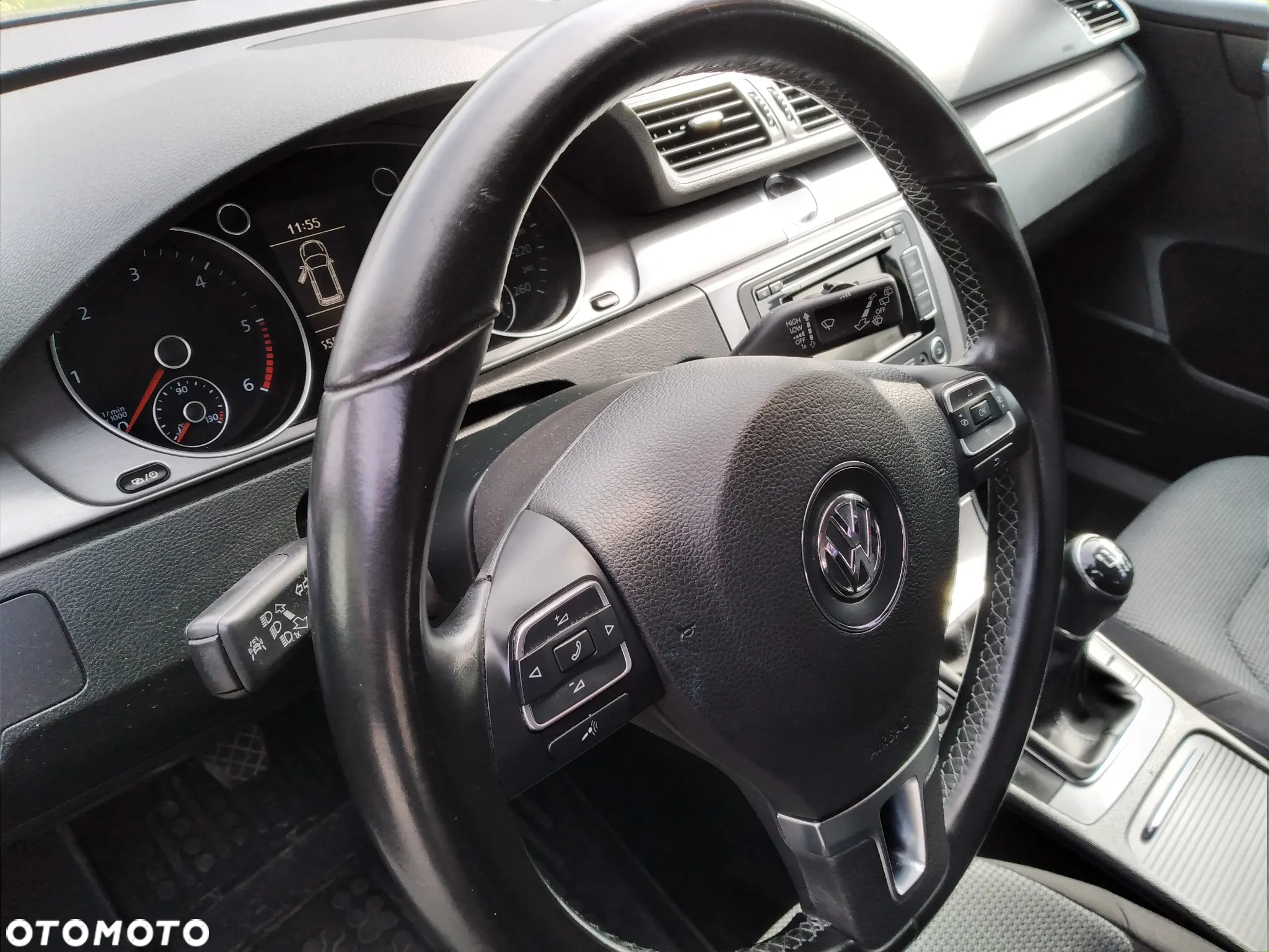 Volkswagen Passat 1.6 TDI Business Line - 9