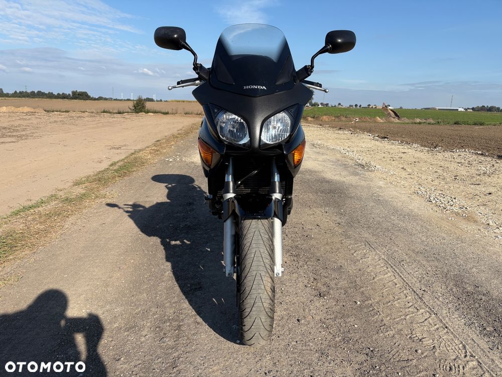 Honda CBF - 25