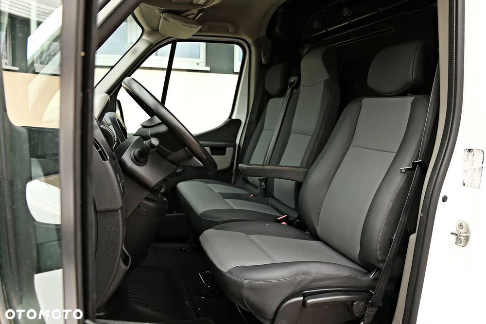 Opel MOVANO - 27