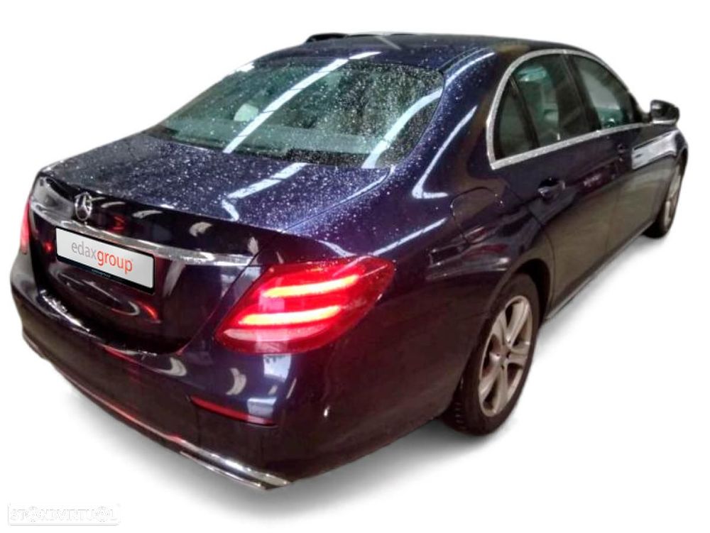 Mercedes-Benz E 220 - 2