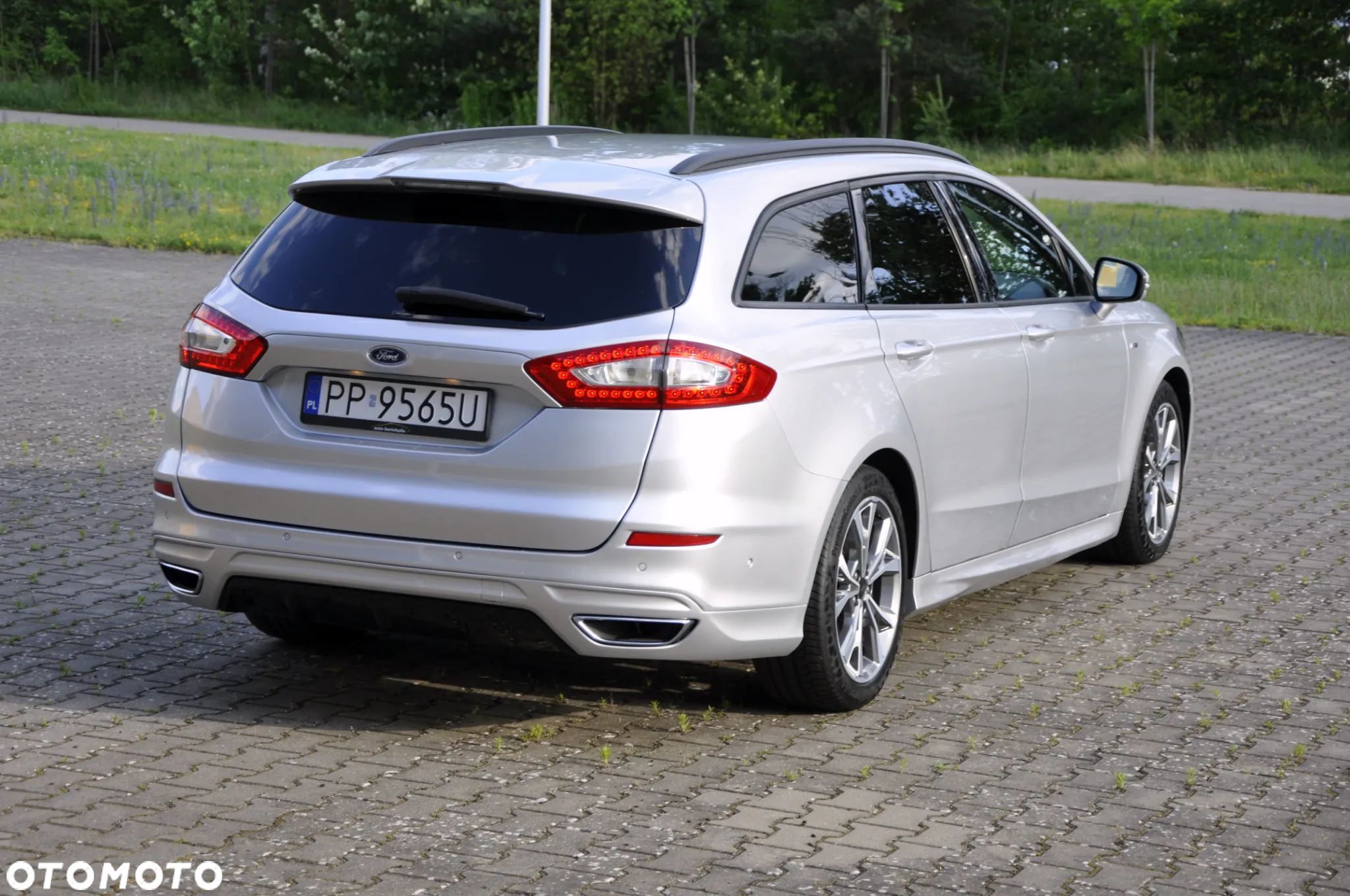 Ford Mondeo 2.0 TDCi Titanium PowerShift - 12