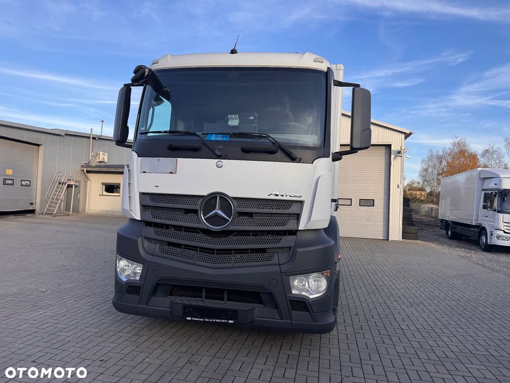 Mercedes-Benz Antos - 17