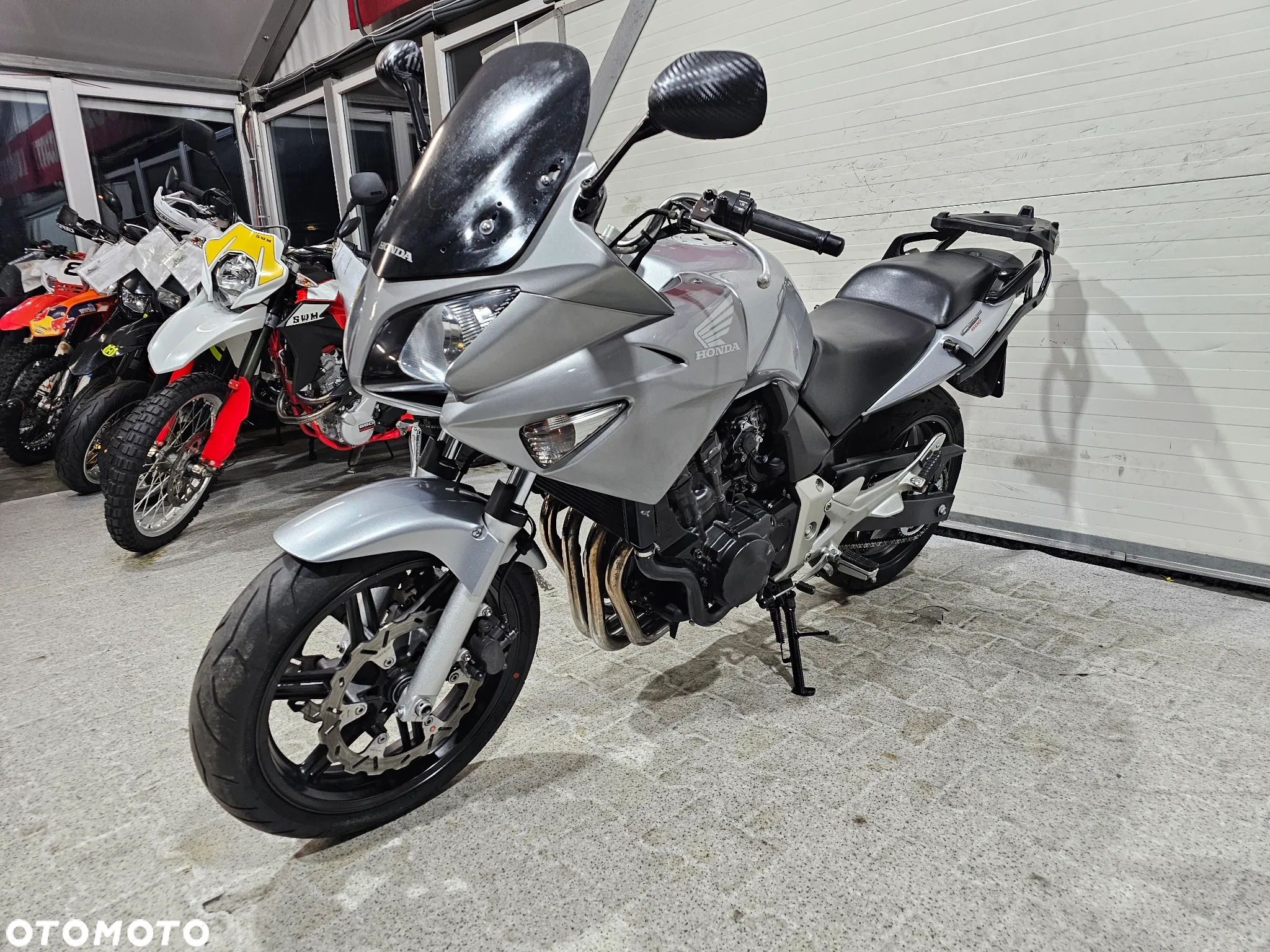 Honda CBF - 10