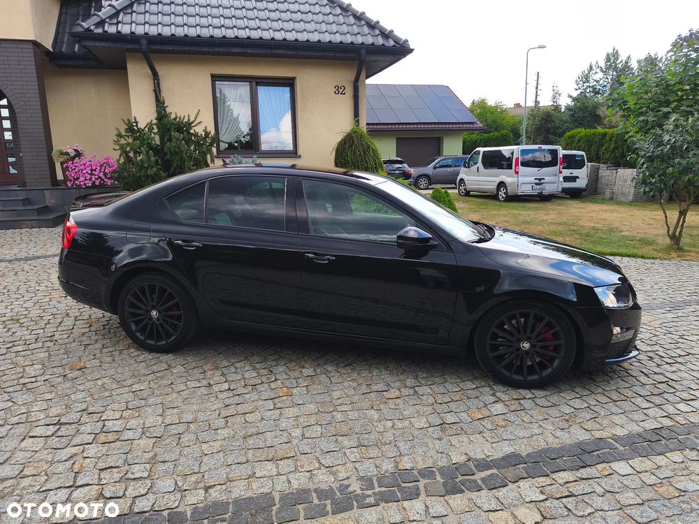 Skoda Octavia 2.0 TDI DSG RS - 14