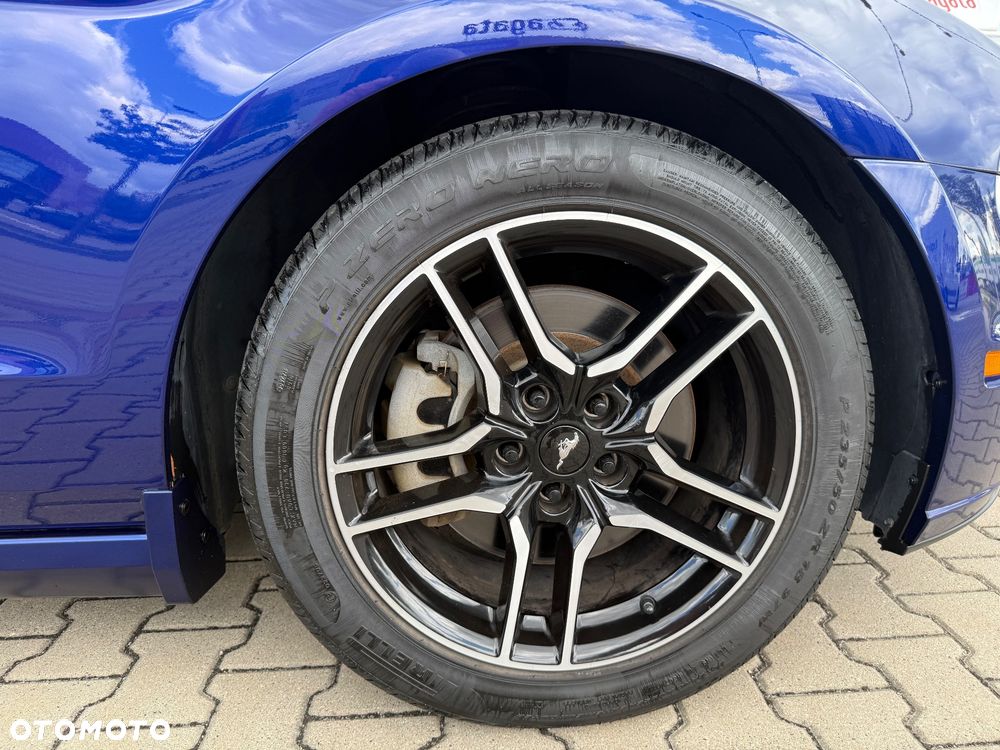 Ford Mustang 5.0 V8 GT - 12