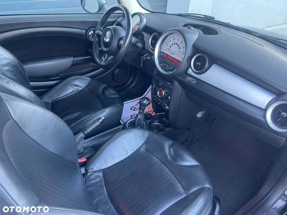 MINI Cooper Standard - 19