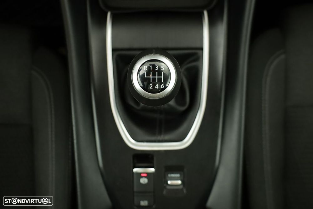 Nissan Qashqai 1.3 DIG-T N-Connecta - 14