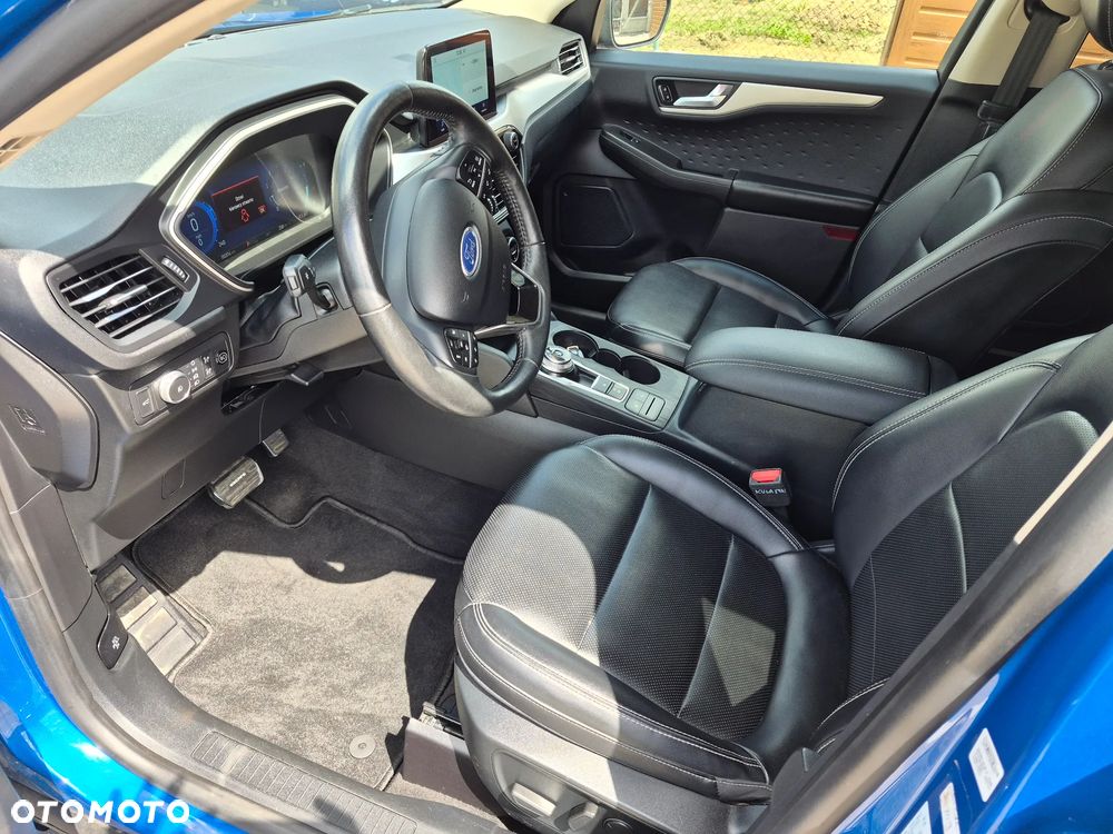 Ford Kuga - 10