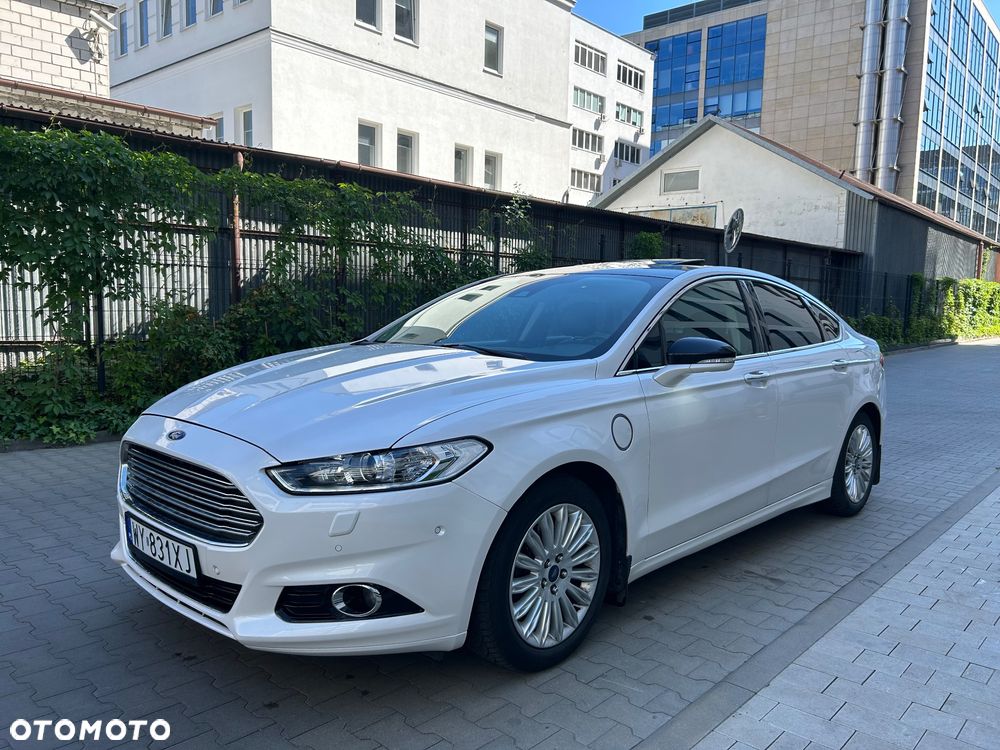 Ford Mondeo 2.0 Hybrid Titanium - 1