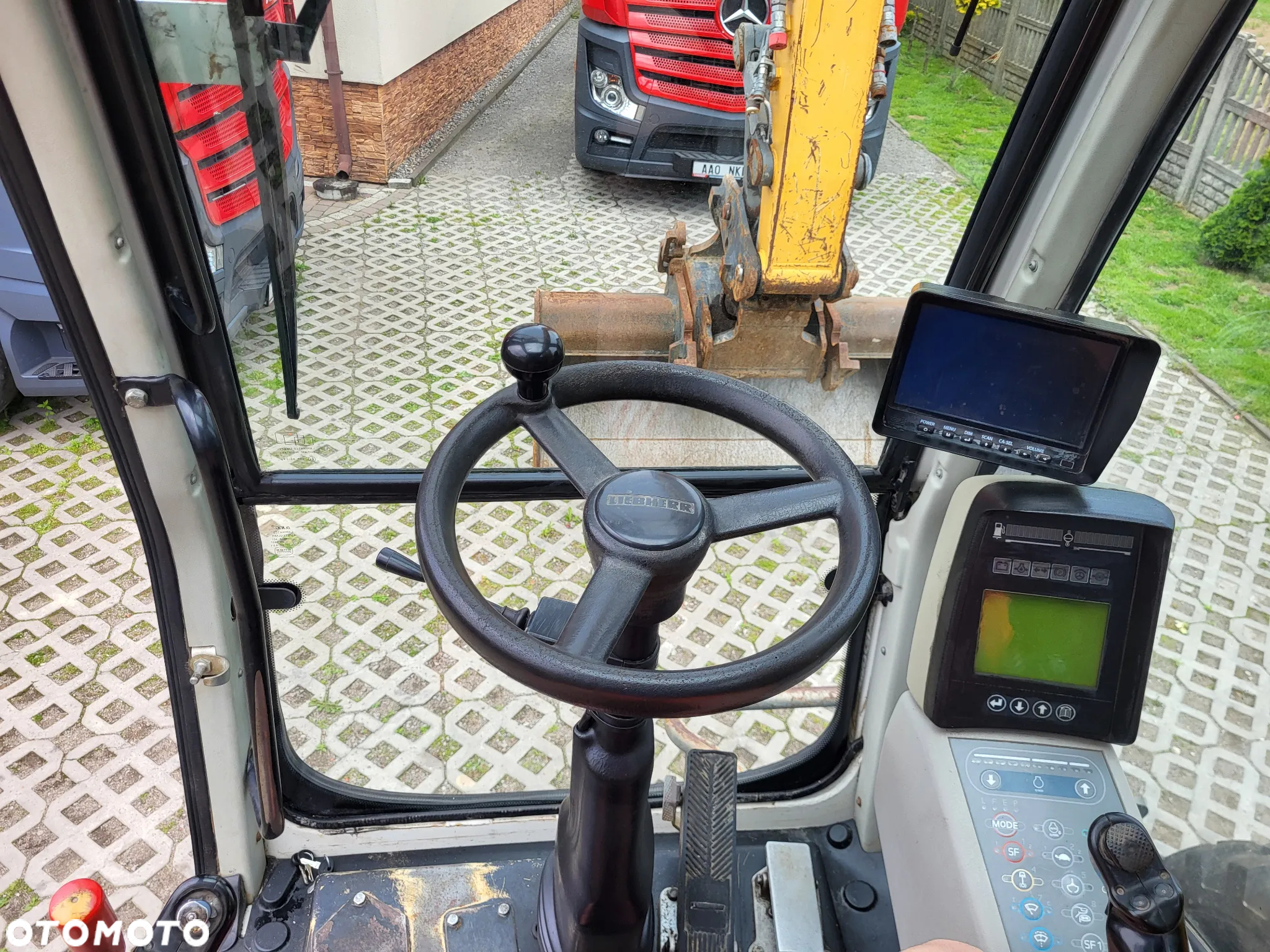 Liebherr A900C - 11