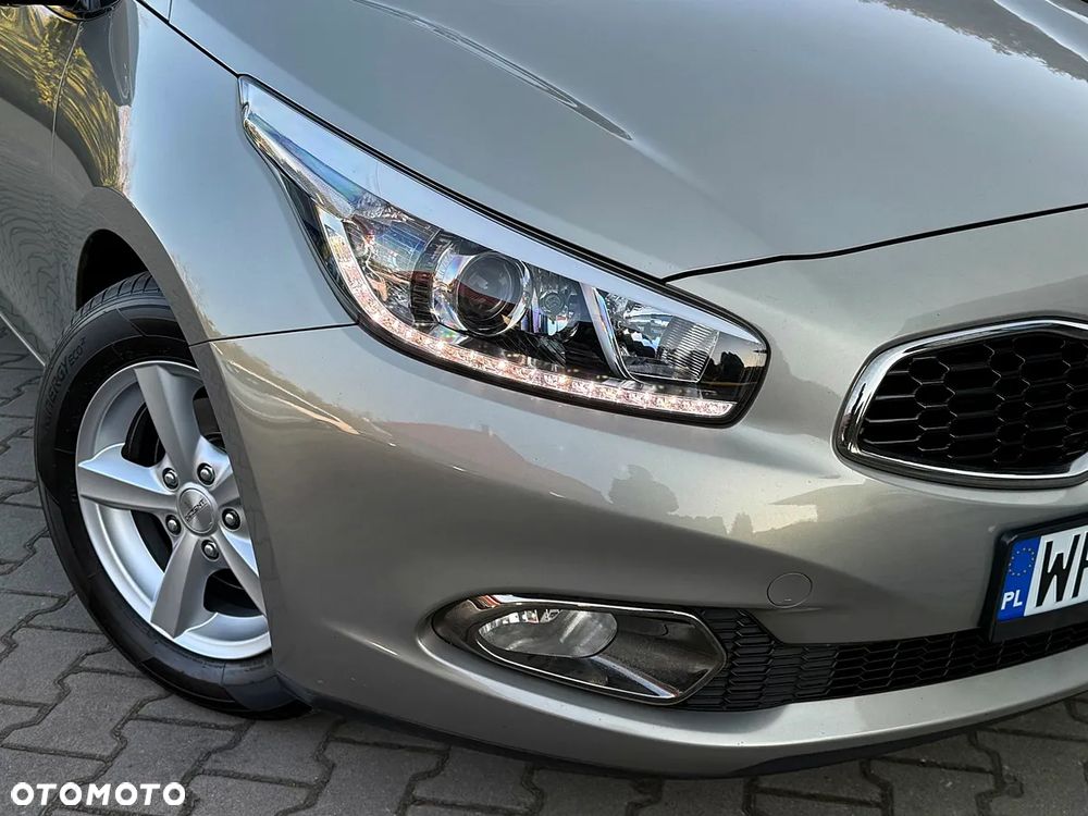 Kia Ceed 1.6 GDI XL - 26