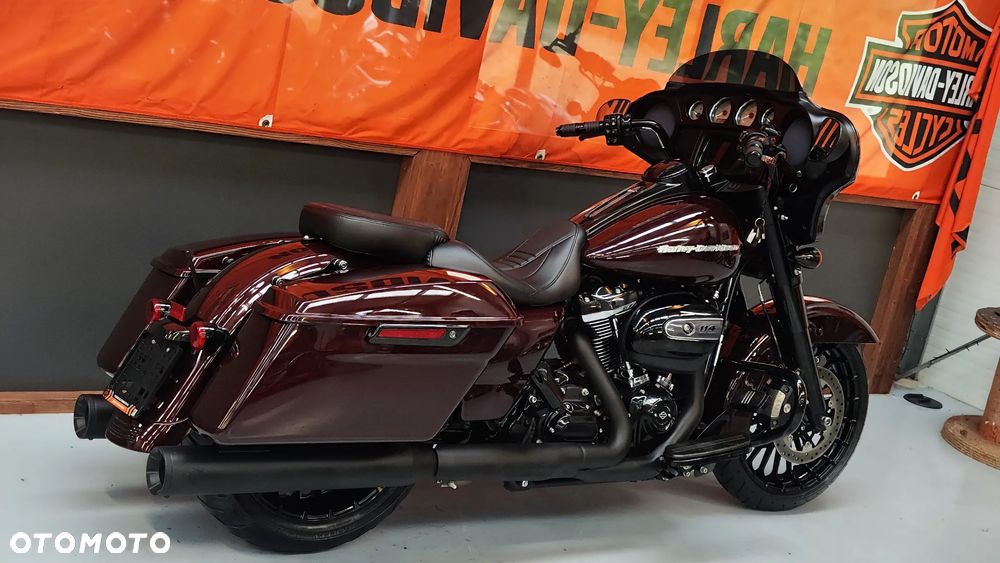 Harley-Davidson Touring Street Glide - 33