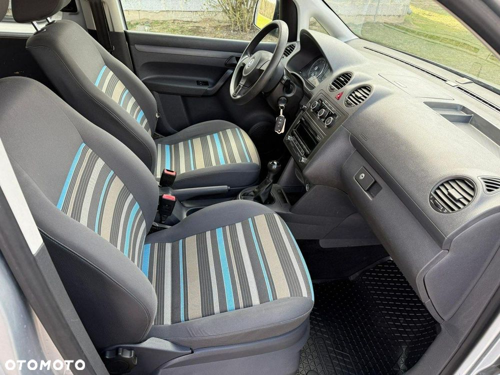 Volkswagen Caddy - 10
