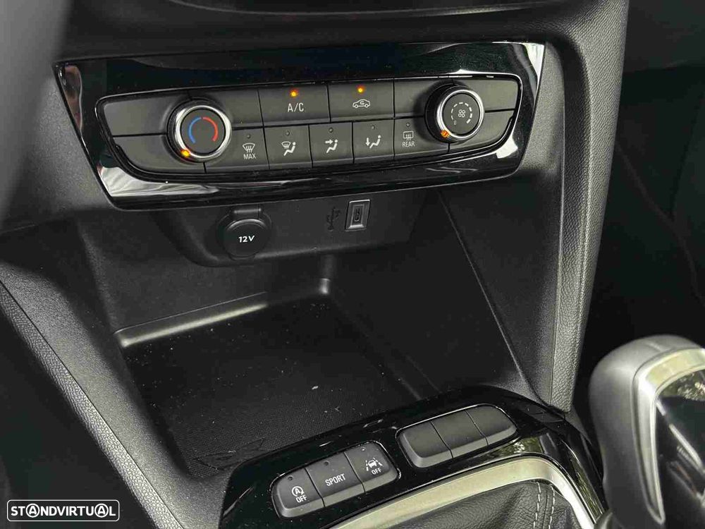 Opel Corsa 1.2 T GS - 21