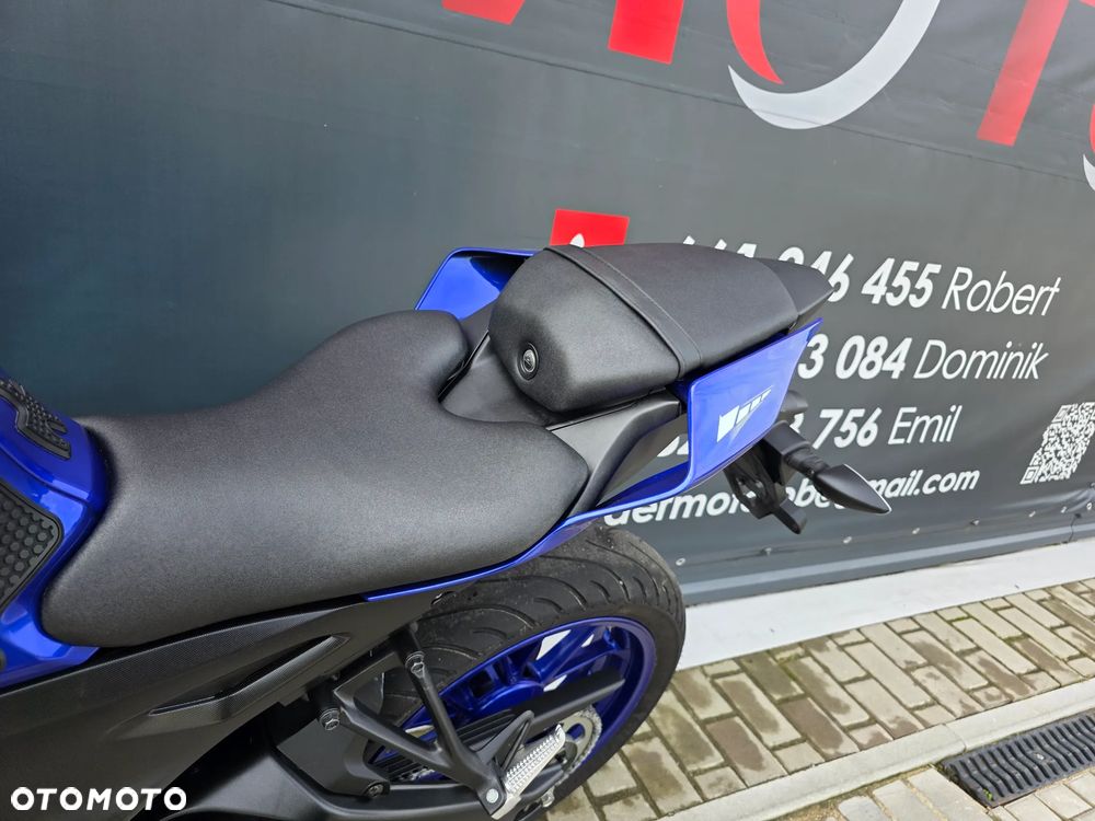 Yamaha YZF - 22