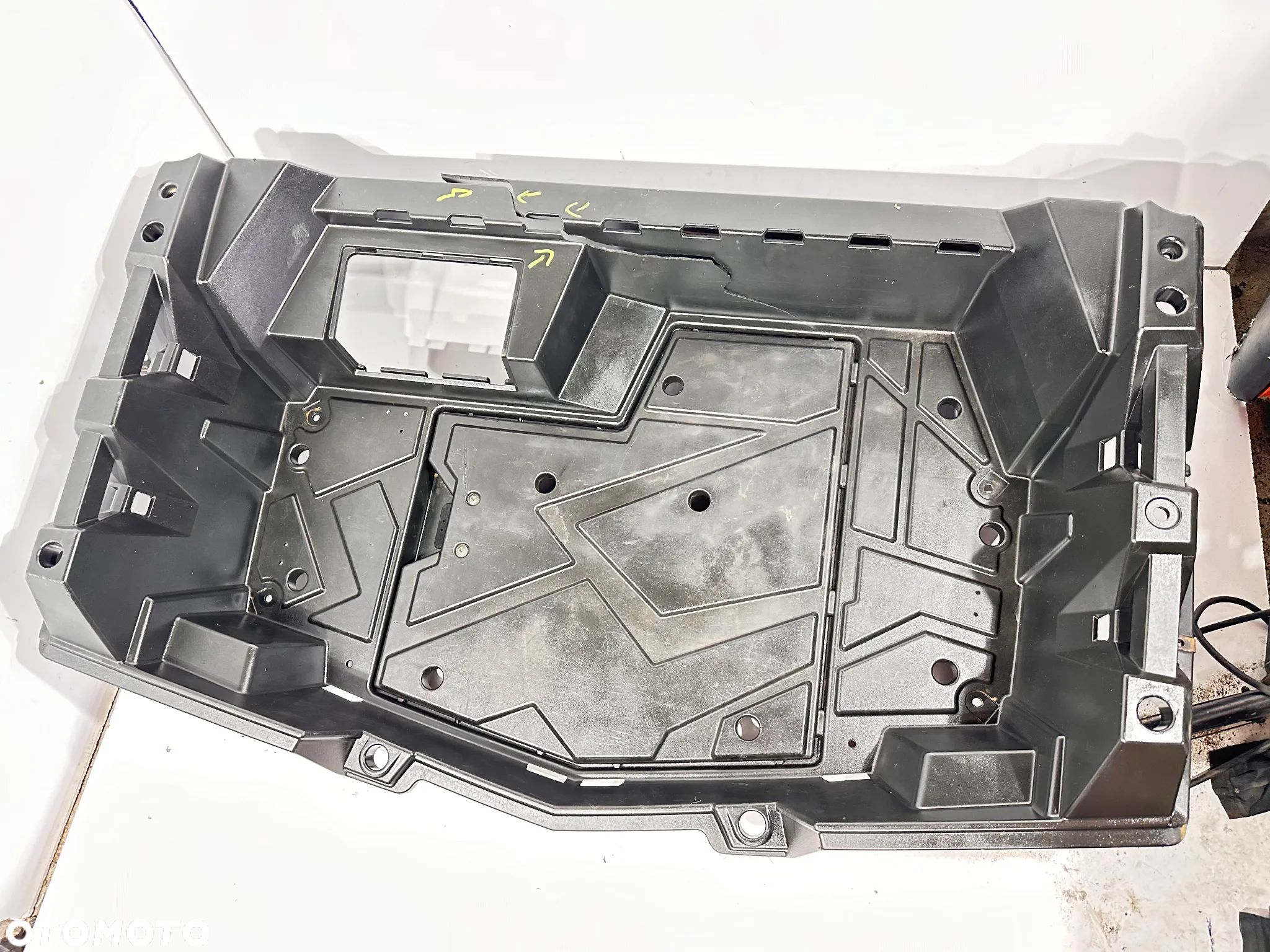Kufer schowek podłoga bagażnik  Polaris RZR 900  RANGER XP - 1