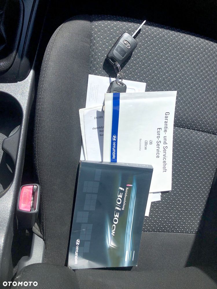 Hyundai i30 1.4 FIFA WM Edition - 8