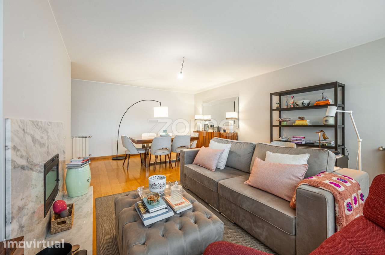 Apartamento T2+1 com Suíte e Garagem em Santa Marinha, V.N. Gaia - Grande imagem: 3/30