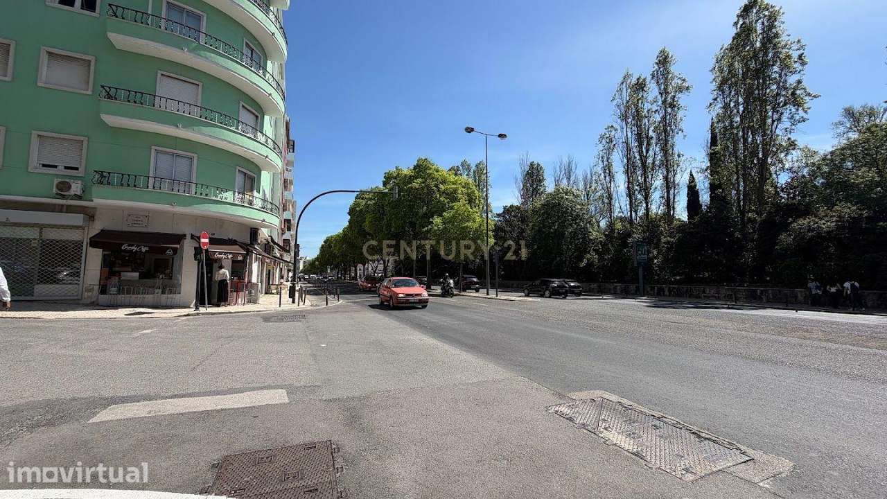 VENDA DE IMÓVEL + NEGÓCIO – AVENIDAS NOVAS, LISBOA - Grande imagem: 4/29