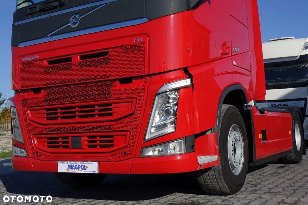 Volvo FH 500 GLOBETROTTER XL / STANDARD/ AUTOMAT / EURO 6 / KLIMATYZACJA POSTOJOWA/ 2 ZBIORNIKI PALIWA - 9