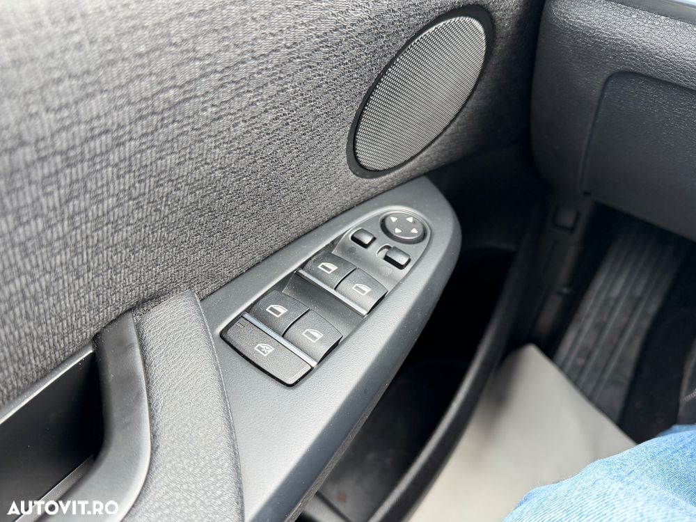 BMW X3 sDrive18d - 16