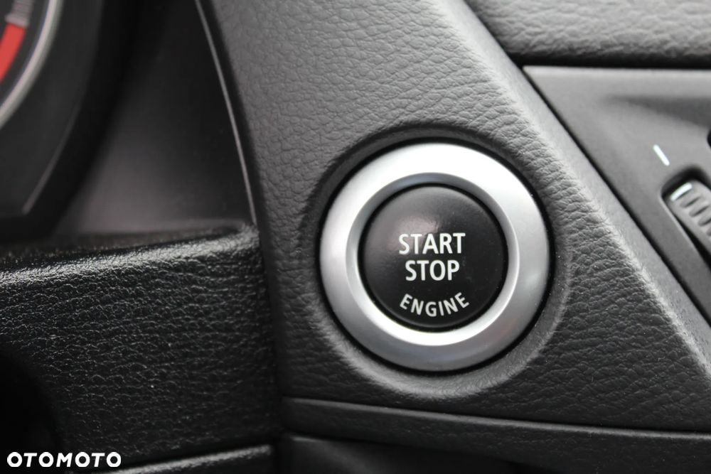 BMW X1 sDrive18i - 27