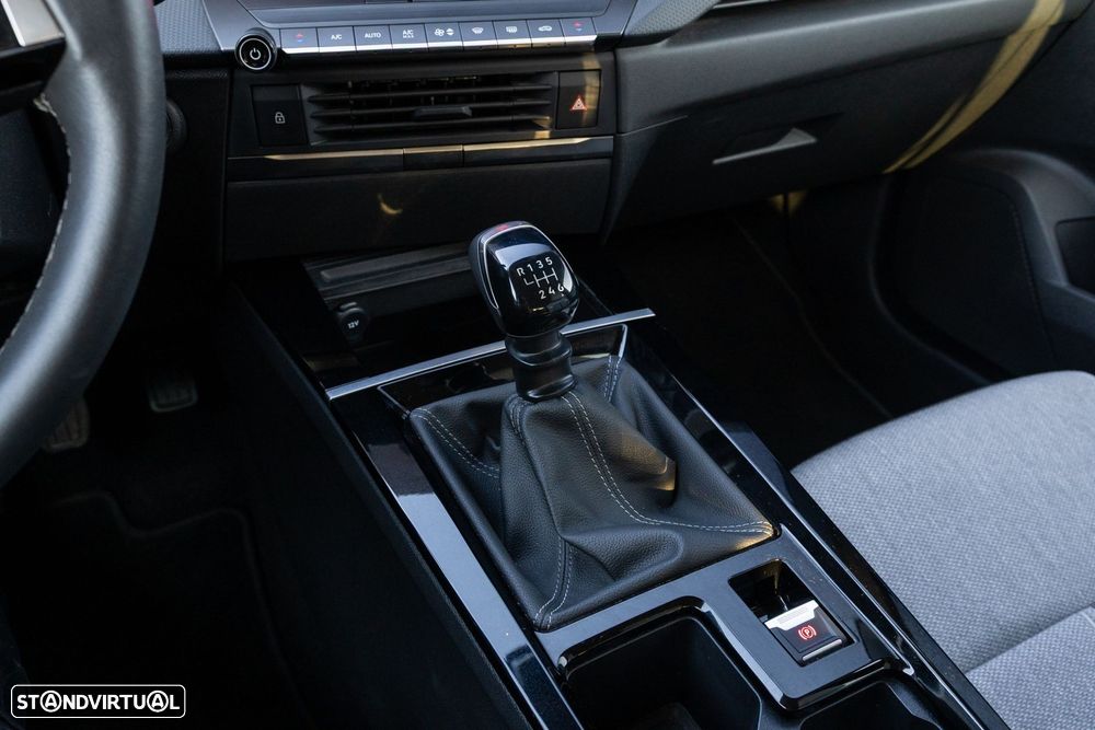 Opel Astra 1.5 D Elegance - 18