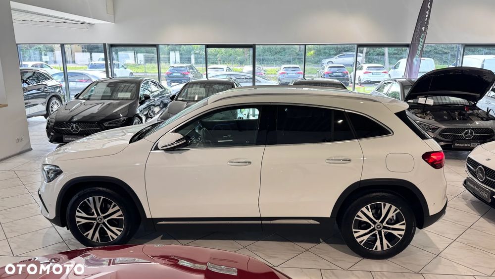 Mercedes-Benz GLA 200 mHEV 7G-DCT - 3