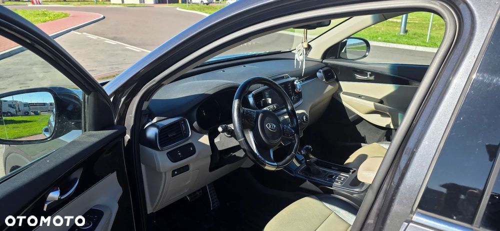 Kia Sorento - 9
