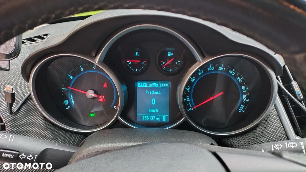 Chevrolet Cruze 1.4 T LT - 11