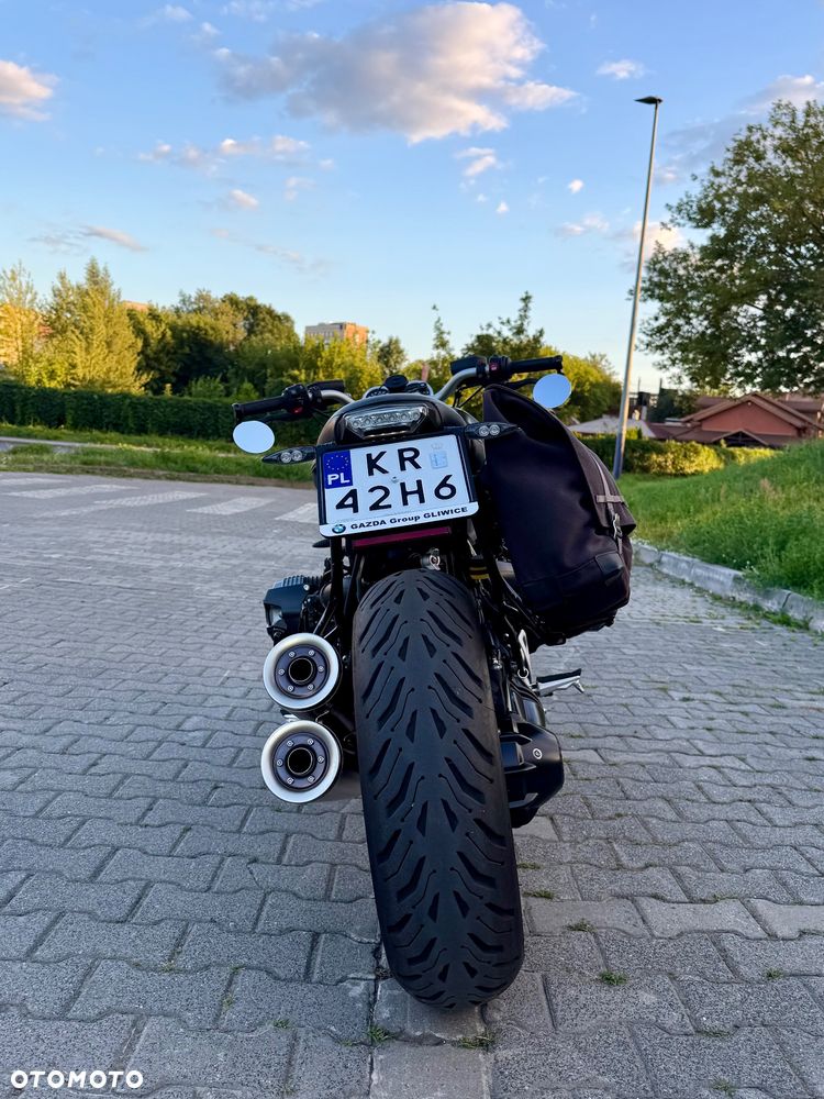 BMW R - 7