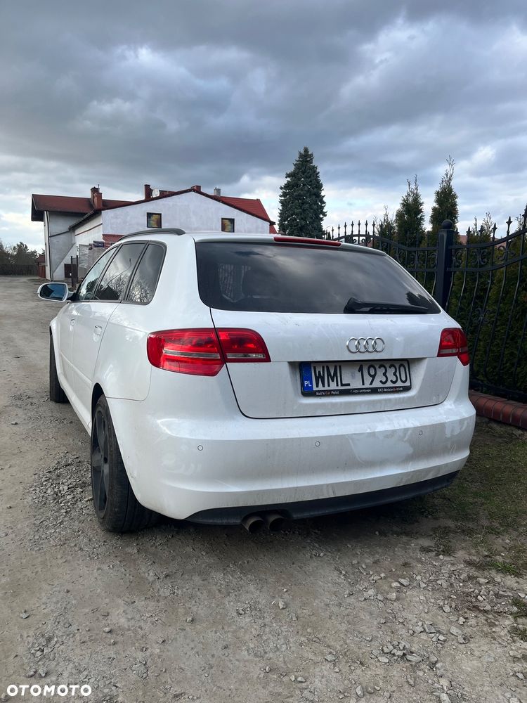 Audi A3 Sportback 1.8 TFSI Ambiente - 4