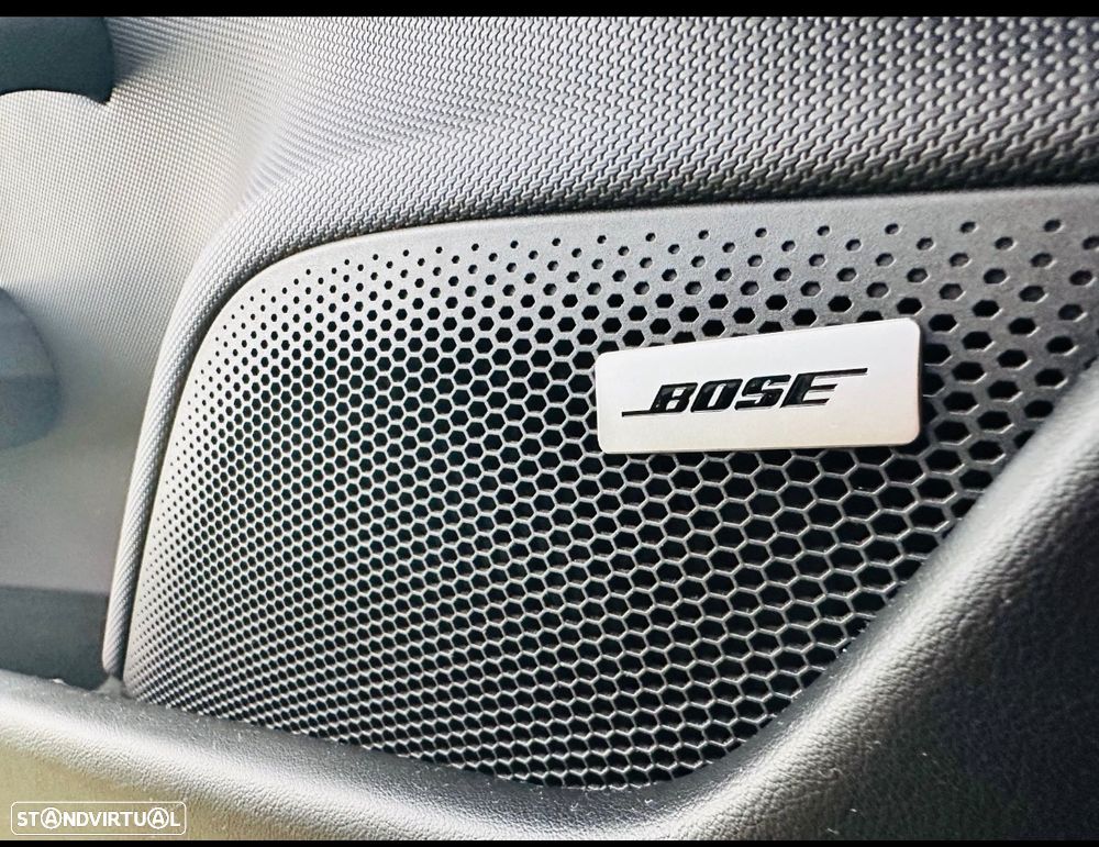 Porsche Taycan 4 - 21