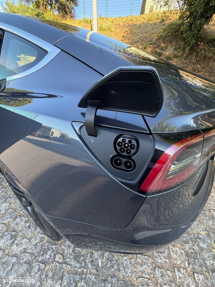 Tesla Model 3 Long Range AWD Dual Motor — fotografia 12