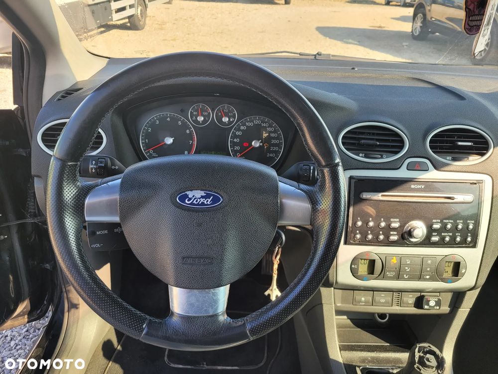 Ford Focus - 8