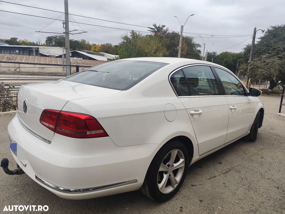 Volkswagen Passat - 8