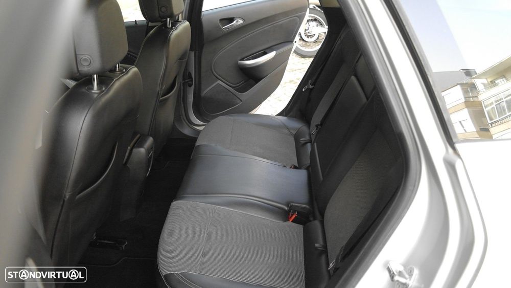 Opel Astra Sports Tourer 1.7 CDTi Cosmo - 20