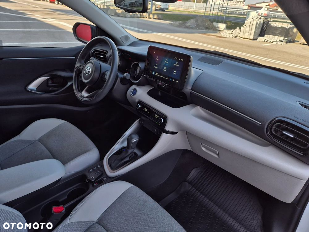 Toyota Yaris Hybrid 1.5 Executive - 6
